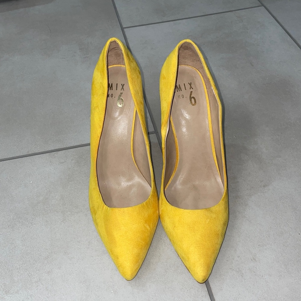 Mix No. 6 heels, size 9 1/2